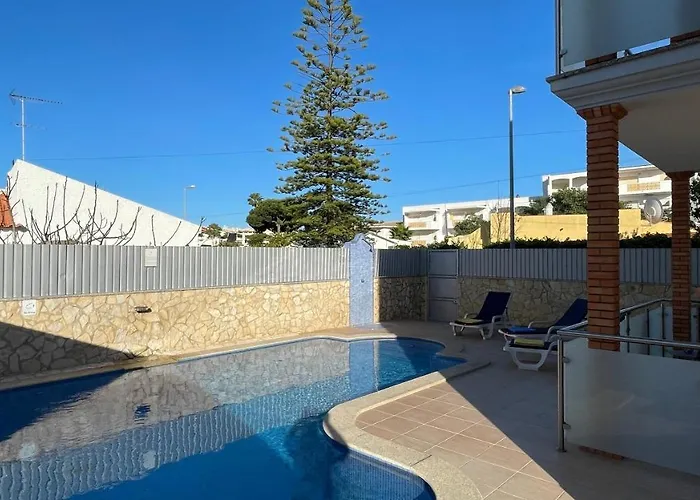 Oura Oasis B By Check-in Portugal * 알부페이라