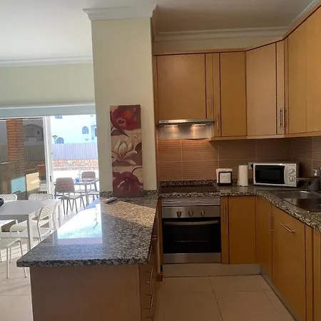 Apartmán Oura Oasis B - Shared Pool - 6 Guests -